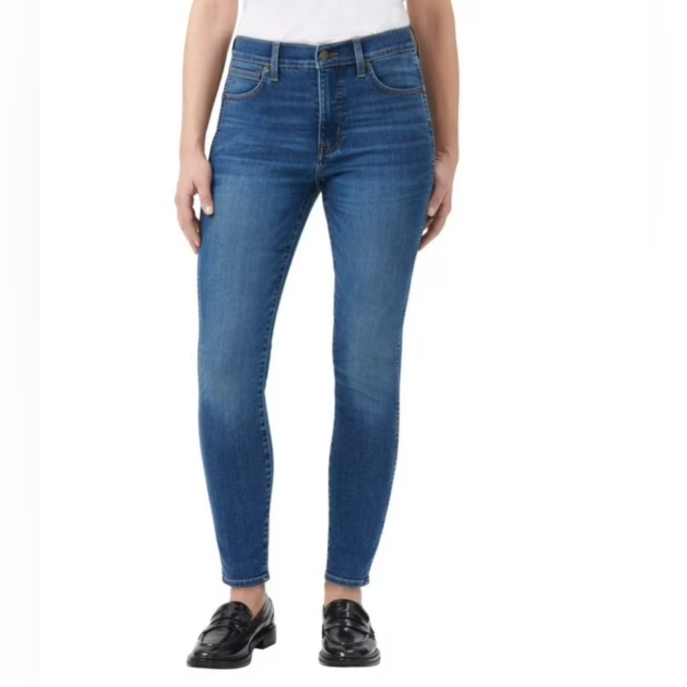 NWT Kirkland Signature High-Rise Skinny Fit Jeans (Size: 12)
